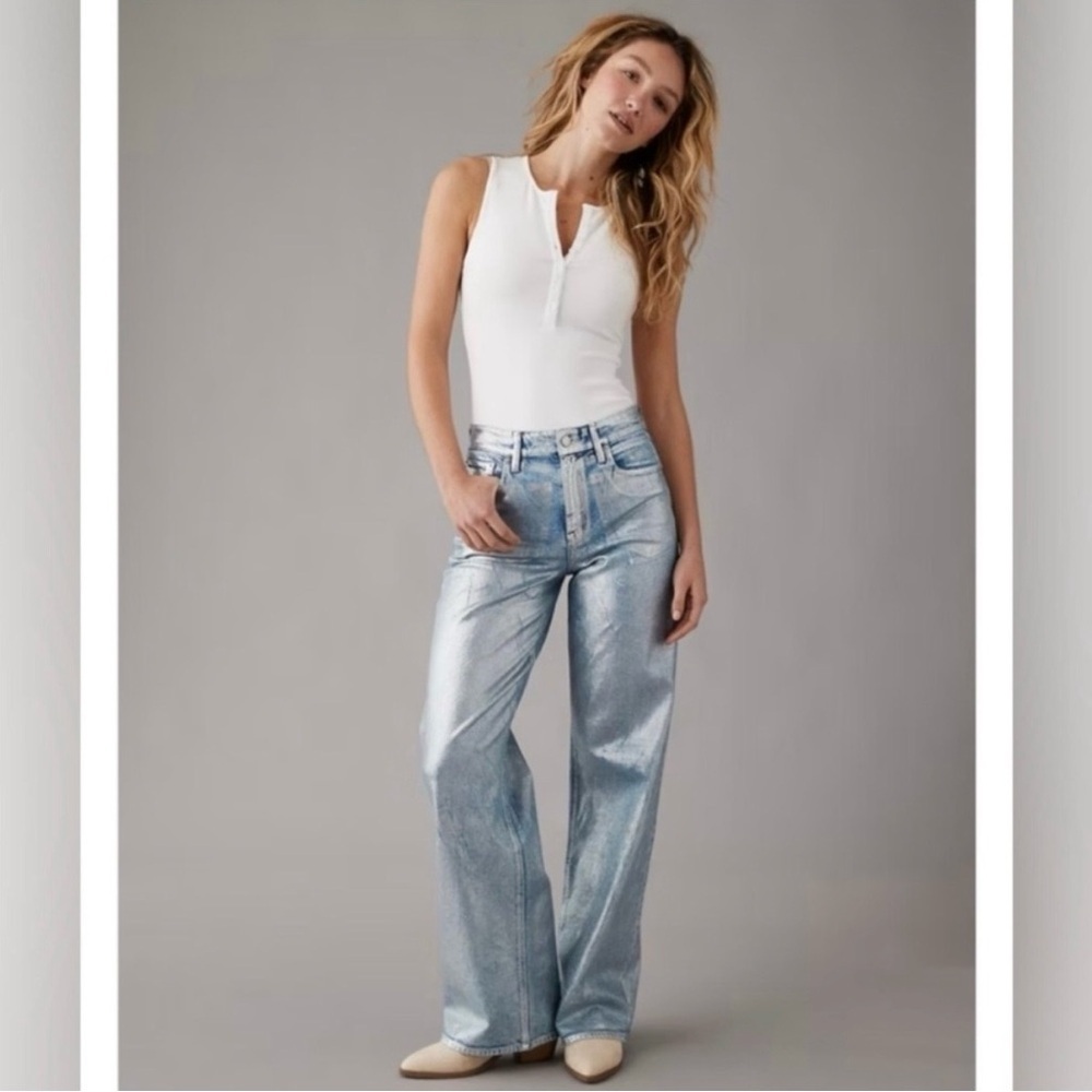 American Eagle Metallic Silver High Rise Baggy Wide Leg Jeans Sz 8 Short